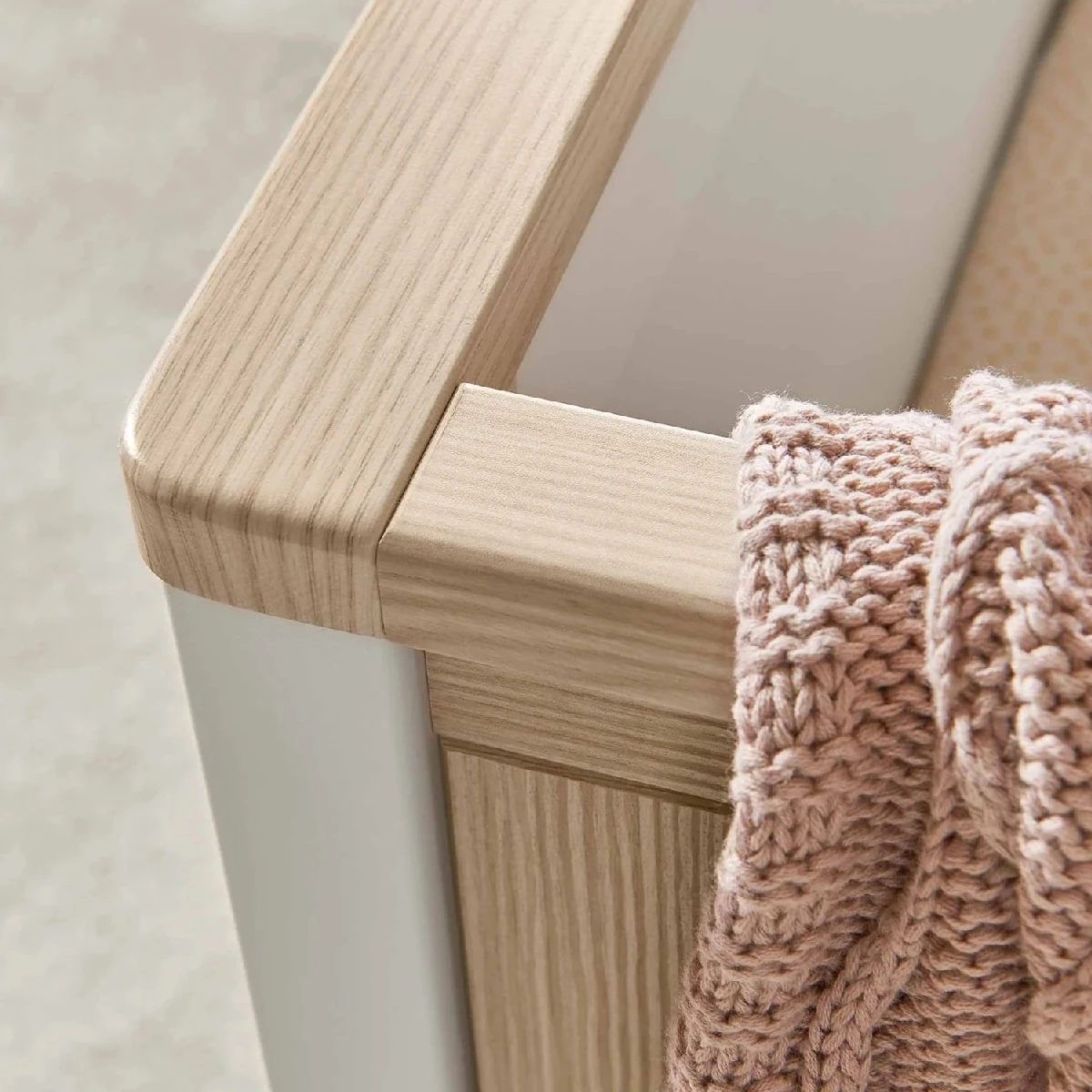 Mamas & Papas Harwell Cotbed White/Natural With Premium Pocket Spring Mattress - Image 2