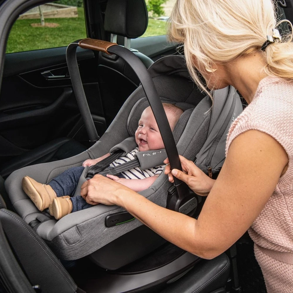 Nuna Pipa Next I-Size Caviar Car Seat - Image 8