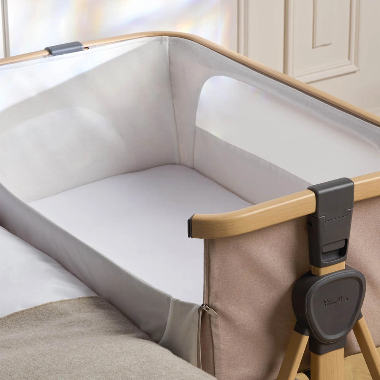 Silver Cross Lunar Bedside Crib β Oatmeal - Image 7